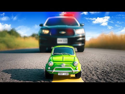 POLICE CHASE TINY CAR in BeamNG!