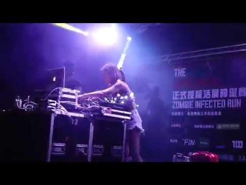 DJ.Alyshia and DJ.Mira run for your lives in taiwan 2 2014