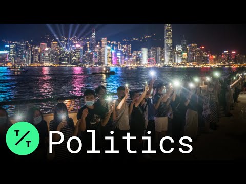 Thousands in Hong Kong Form Human Chain on 12th Weekend of Protests