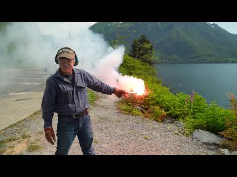 How to Operate Signal Flares