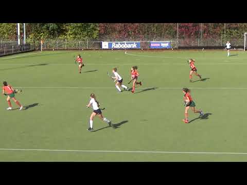 Super B hockey 1e kwart Warande Mb1- Eindhoven Mb1    4- 2