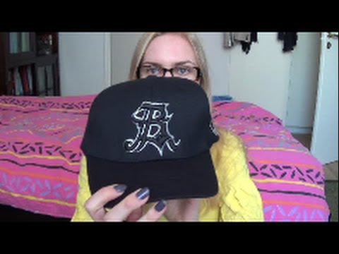 Unboxing B.A.P 비에이피 Live on Earth 2014 Official Snapback