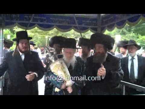 BLUZEV RABII AR HACHNUSES SEIFET TORAH OF OSTRUE