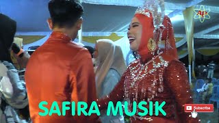 Download lagu Berakit - Rakit Ke Hulu Berenang Ketepian Hebo Pengantin Pun Ekut Berjoget mp3