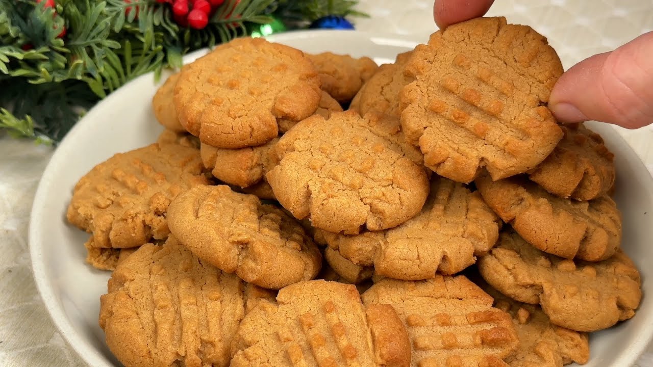 Classic Peanut Butter Cookies by Velvet Baking — recipe photo