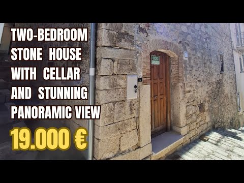 Two-bedroom town house completely made of stone, stunning panoramic view and cellar. Trivento