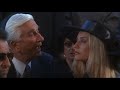 Acampamento Do Barulho Dublado Leslie Nielsen