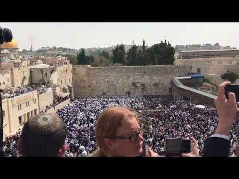 Birkat Kohanim Mussaf at Western Wall Pesach 2017