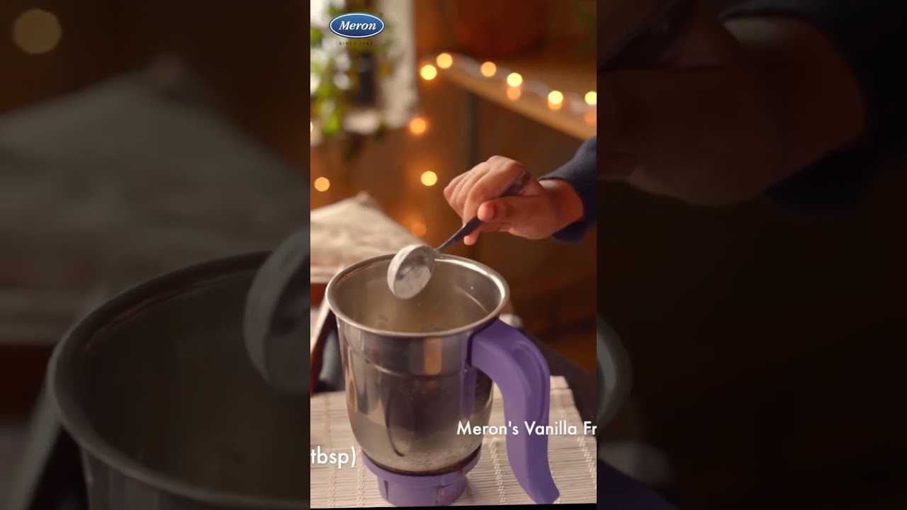 Indulge in the creamy delight of Meron’s Vanilla Frappe!