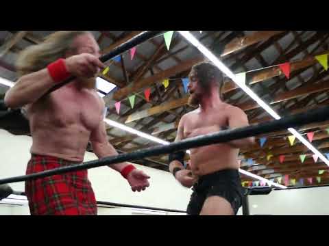 "The Highlander" Robbie MacAllister VS. "The Moon Dog" Dylan Davis // Wrestling in Windsor