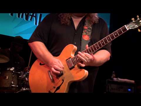 Warren Haynes "River's Gonna Rise" - Guitar Center's King of the Blues 2011