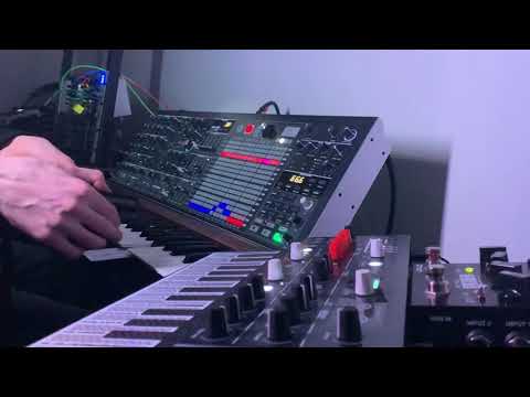 Matrixbrute Firmware 2.0 + Microfreak - Wiimote motion control