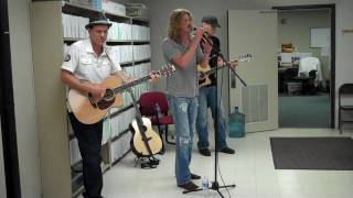Bucky Covington A FATHERS LOVE WIVK-FM 107.7 Cubicle Concert