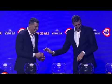 Dirk Nowitzki struggles to open draw capsule | FIBA WORLD CUP 2023 DRAW