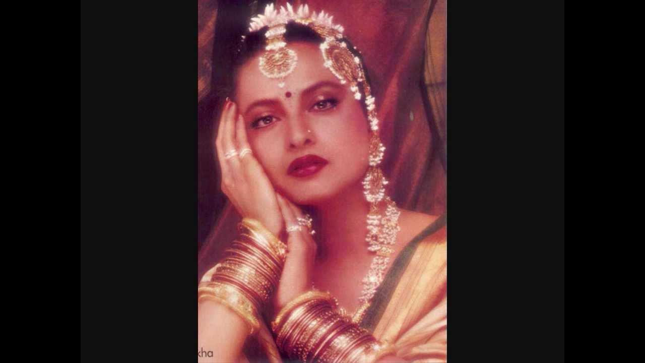 Tedhe Medhe Oonche Neeche Lyrics  | Raaste Pyar Ke | Jeetendra, Rekha | Lata Mangeshkar | Laxmikant Shantaram Kudalkar (Laxmikant Pyarelal), Pyarelal Ramprasad Sharma (Laxmikant Pyarelal)