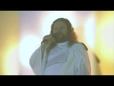 Marek Sochacki śpiewa Modlitwę Bułata Okudżawy w Finale Widowiska "U bram Niebios" - Sandomierz 2006