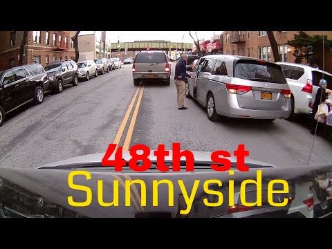 Driving Downtown - 48th St. Sunnyside - Queens - New York - USA