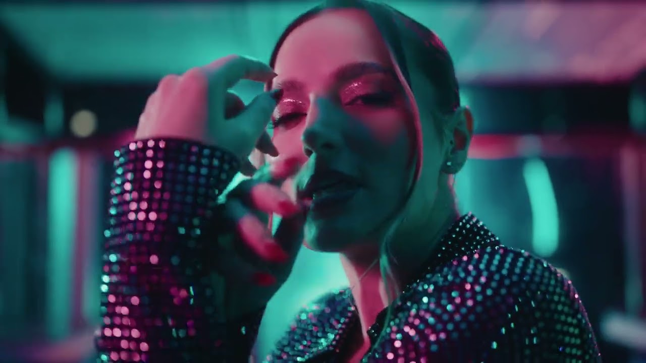 Minelli — Bus Station