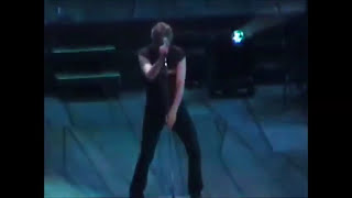 David Bowie - Blue Jean (Live 2004)