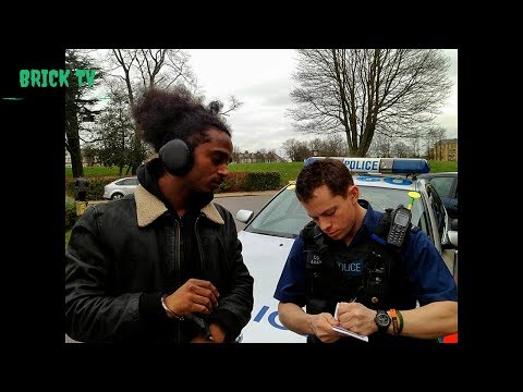 Black The Ripper Arguing With Police Officers In Brighton