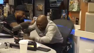 Download lagu meme pria kulit hitam tertawa mp3