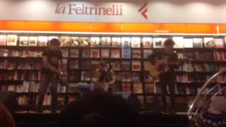 Zen Circus - Vai vai vai! (feltrinelli roma 24.1.2014)