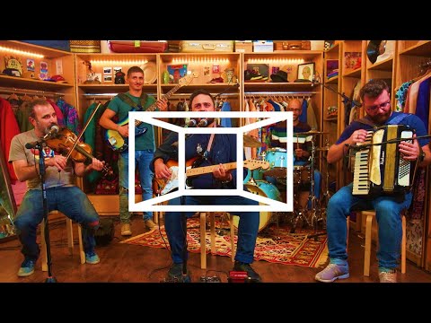 Qabeela - The Closet Sessions (Live Session) | قبيلة - الخزانة