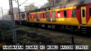 preview picture of video 'This Dubble Decker Express Sayaji Nagari Express overtakes this palej station for 6 days a week.'