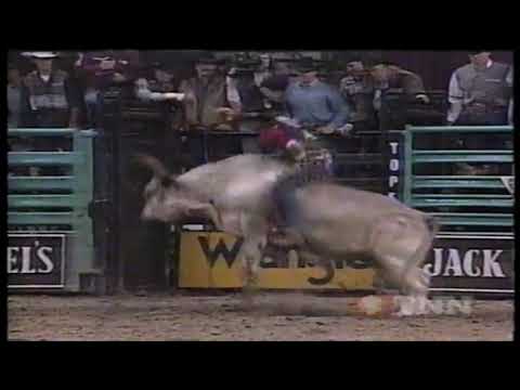 Cody Custer vs Moe - 98 PBR Topeka (86.5 pts)