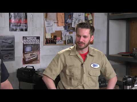 Chasing Amy Summarized by Mike & Jay (RedLetterMedia)