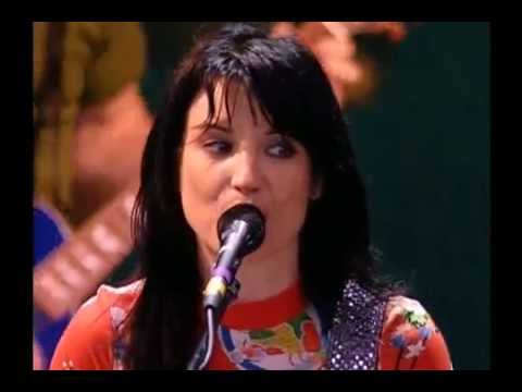 Meredith Brooks ( Live) Lilith Fair- Bitch 1997.