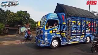 Download lagu Truk on fire bawa anisa ladies truck auto oleng mp3 Download lagu Truk on fire bawa anisa ladies truck auto oleng mp3