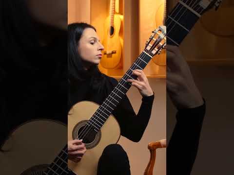 BEAUTIFUL! Bianka Szalaty plays "Largo & Allegro assai" from III Violin Sonata BWV 1005 by J.S. Bach