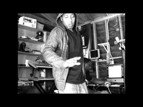 Yung Weev feat. Jacorria- You Aint Her (in studio performance)