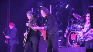 George Thorogood &amp; the Destroyers Quick Clip -  Night Time Riff