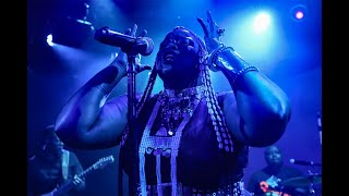 Download lagu Thandiswa Mazwai 111424wf6 mp3