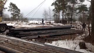 Превью видео: Подъем трубы б/у краном | СтройГеоРесурс