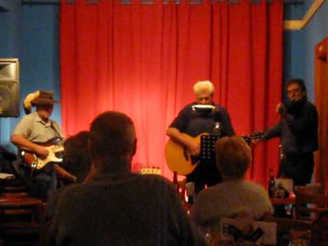 Repetenti - Toulavej song