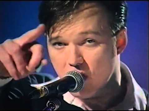 A Girl Like You Edwyn Collins TFI Friday Live Performance