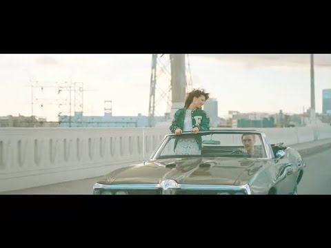 Botnek vs. Zedd ft. Foxes - Insanity