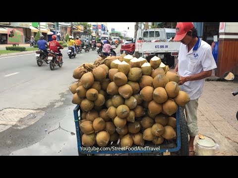 Coconut Cutting Skill - Street Food Vietnam 2018