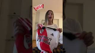 Am I Looking Sexy When I talk #shorts #shotvids #viralshots #trendingshorts