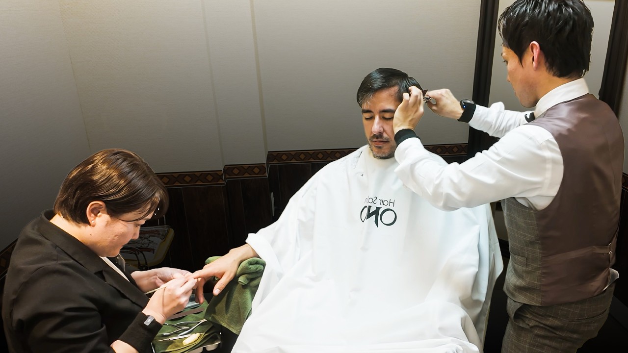 💈(ASMR) VIP Treatment at 91 Year-Old Japanese Barbershop - Ono Hair Salon, Tokyo 🇯🇵 (1/2)