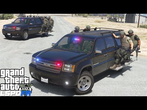 GTA 5 LSPDFR 0.4.1 #716 SWAT Team Hanging On The Side Of Trucks While Performing A Police Raid