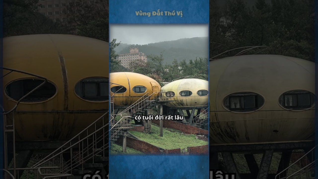 Ngôi làng UFO "bị bỏ hoang"😳
