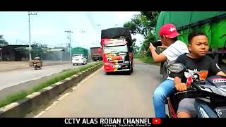 Download lagu Pacarmu ganteng sugeh Tumpak'ane ngene iso ngene pora mp3