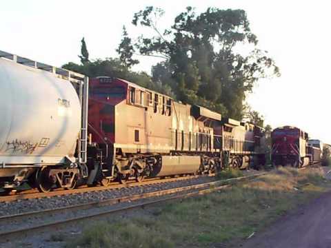 NICE HORN...TREN DE FSRR 4537 Y 4722 EN OTUMBA....
