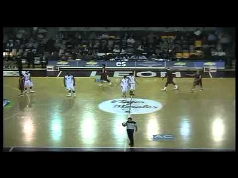 ADECCO ORO J10 B. León, 74 - CiP Lleida, 69