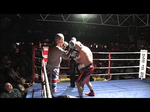 Classic IBA Boxing - Leigh Humm v Gary Marcell - 6 Round Battle!