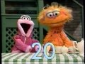 Sesame Street 3858 Zoe S Jacket Comes To Life
